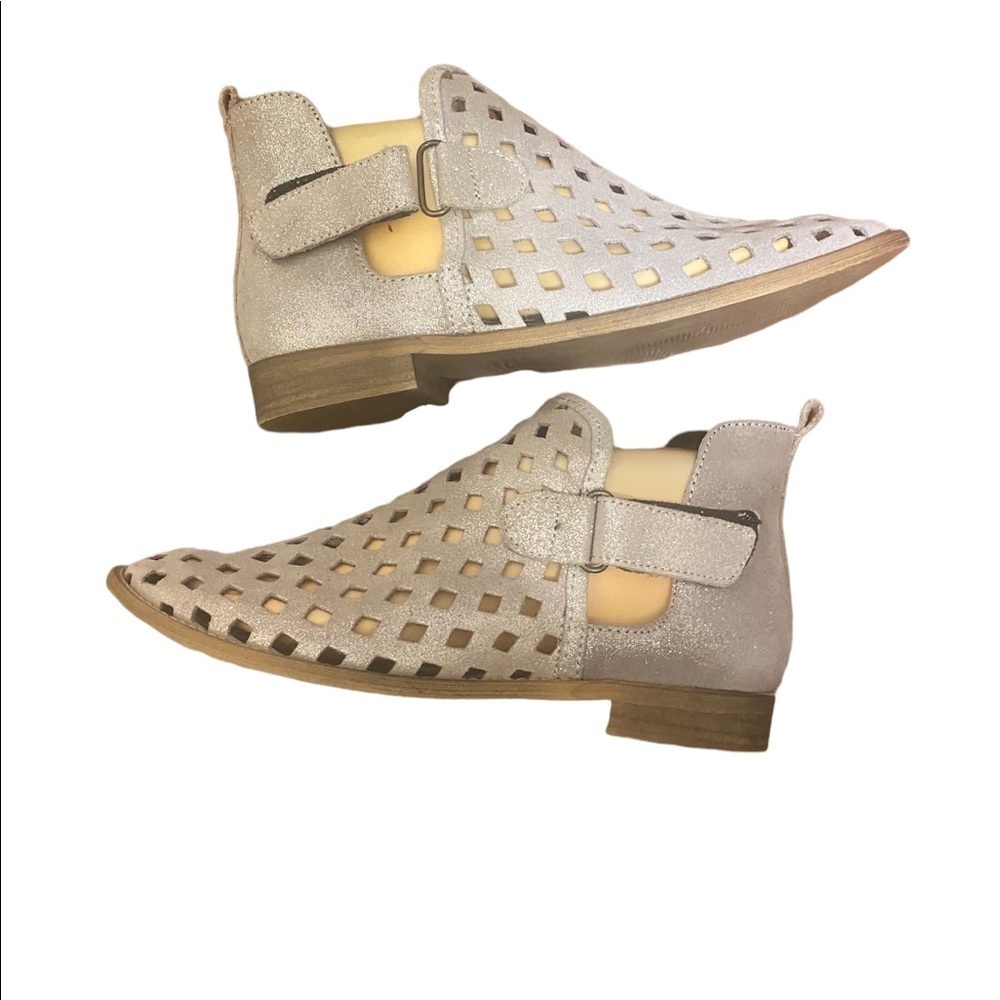 Musse and cloud shoes - Picture 3 of 6